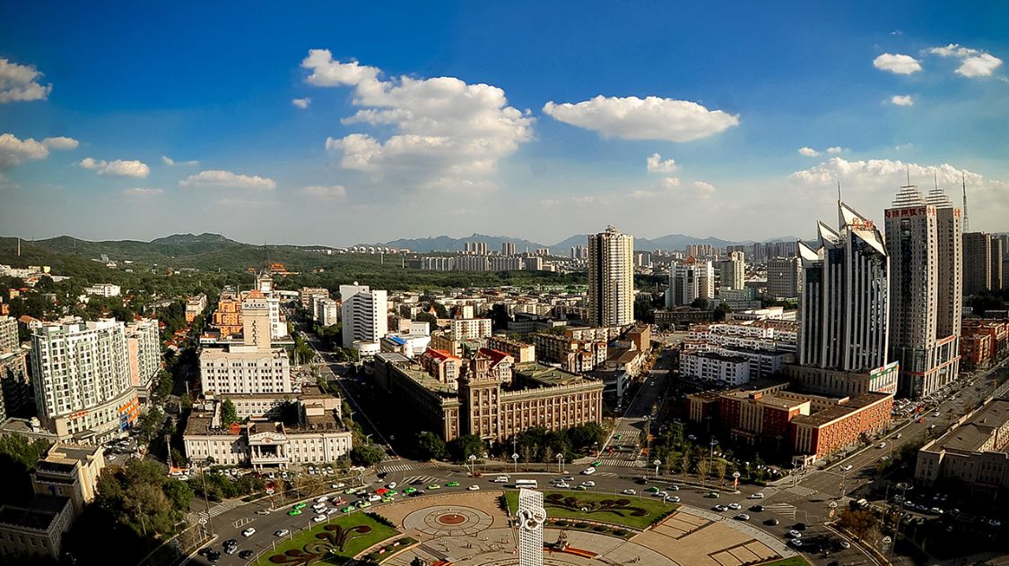 鞍山，钢铁之城的崛起与辉煌历程